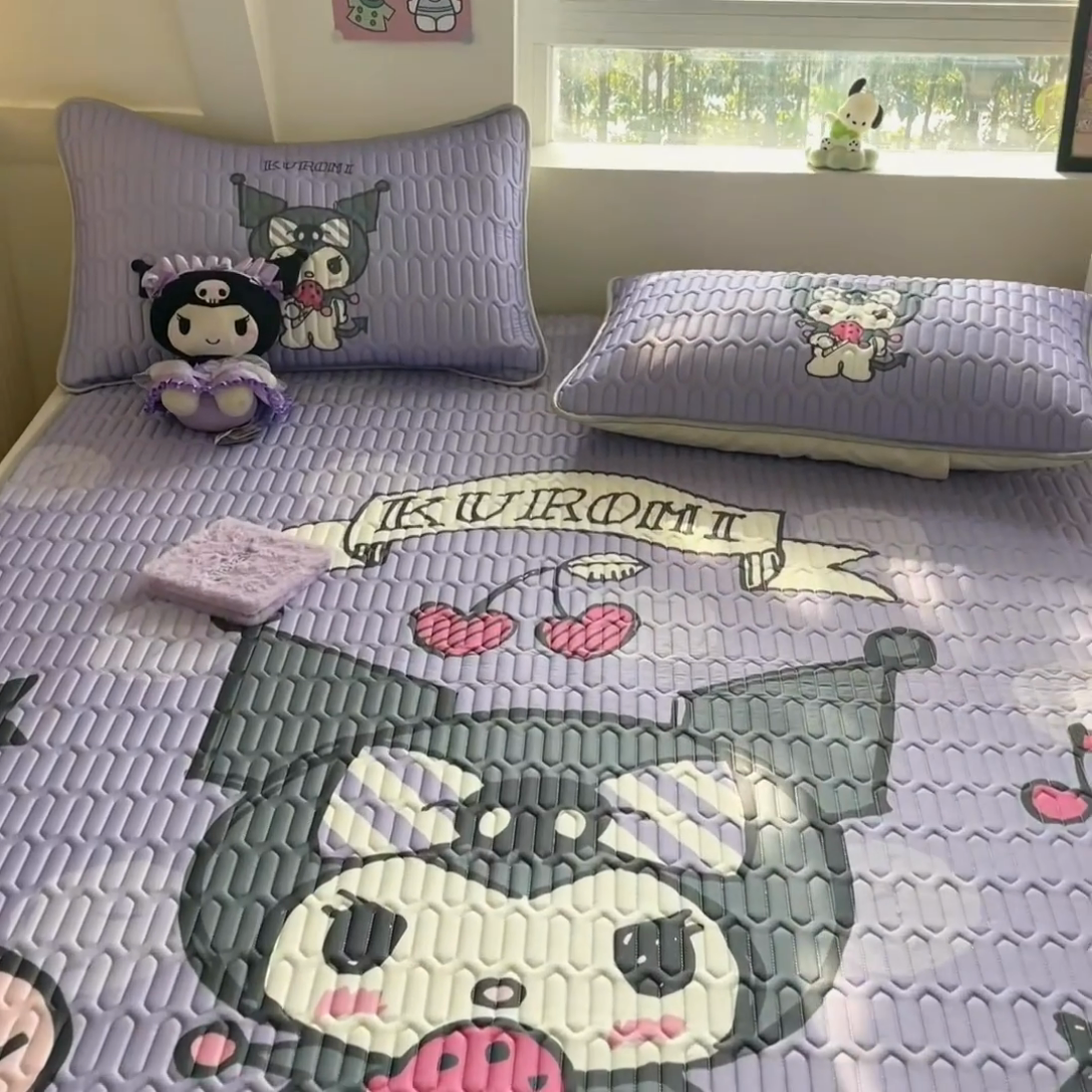 91家纺网 家纺一手货源 找家纺 金爱家 2025新款正版三丽鸥凉感乳胶凉席 贪吃库洛米