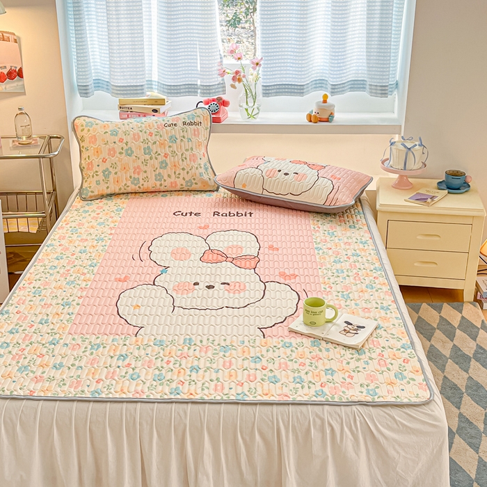 91家纺网 家纺一手货源 找家纺 川悦生活 2025新款大阪凉感丝凉席 花田奶兔