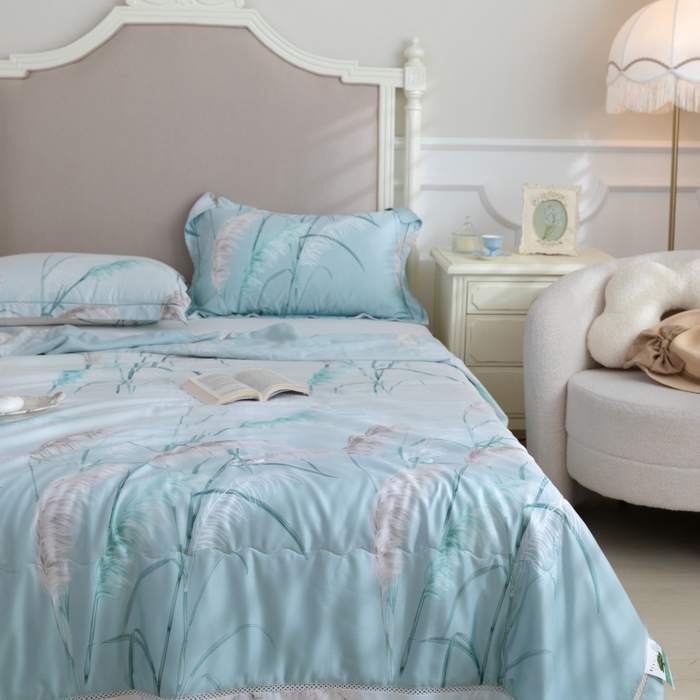 91家纺网 家纺一手货源 找家纺 棉生活家纺 2025新款春夏莫代尔天丝夏被 甘棠灰绿