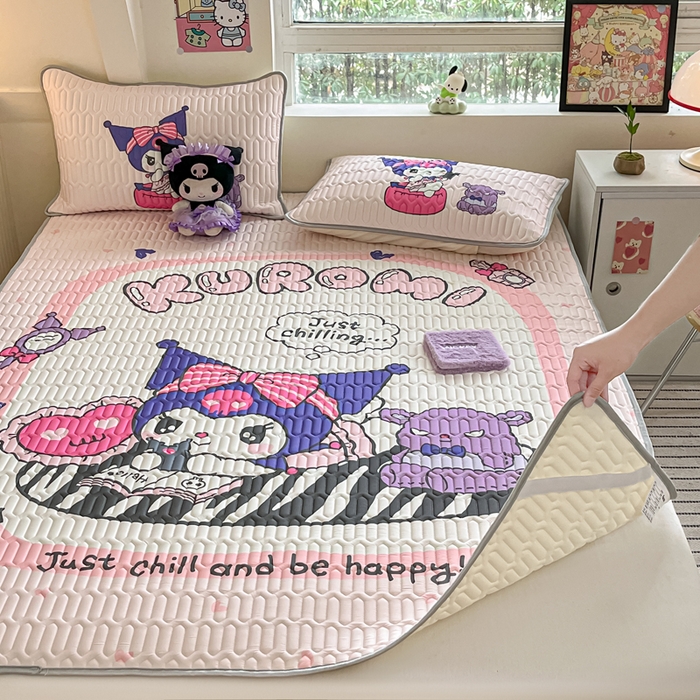 91家纺网 家纺一手货源 找家纺 金爱家 2025新款正版三丽鸥凉感乳胶凉席 贪玩库洛米