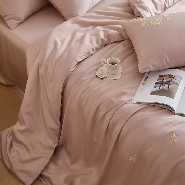 91家纺网 家纺一手货源 找家纺 千朵森 2025新款60s奥地利进口兰精天丝四件套-星慕 星慕-浅香思