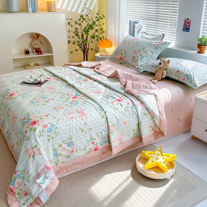 91家纺网 家纺一手货源 找家纺 欧夏家纺 2025新款里外全棉印花夏被100%新疆棉花 花语伊人