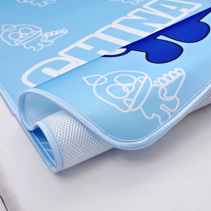 91家纺网 家纺一手货源 找家纺 八零年代 2025新品云柔牛奶丝儿童凉席套件恐龙王子