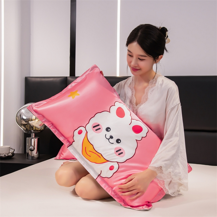 91家纺网 家纺一手货源 找家纺 梦舒羽 2025新款可水洗冰丝卡通枕套宿舍48x74cm单人凉爽枕头套 乖萌兔