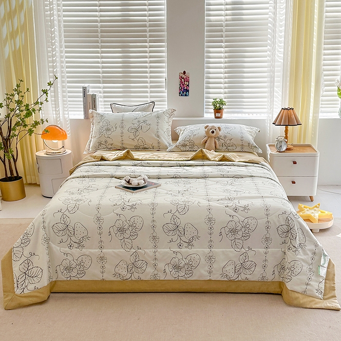 91家纺网 家纺一手货源 找家纺 欧夏家纺 2025新款里外全棉印花夏被100%新疆棉花 草莓园