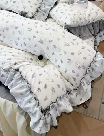 91家纺网 家纺一手货源 找家纺 （总）眠帛家居 2025新款A类皱皱纱蕾丝花边四件套