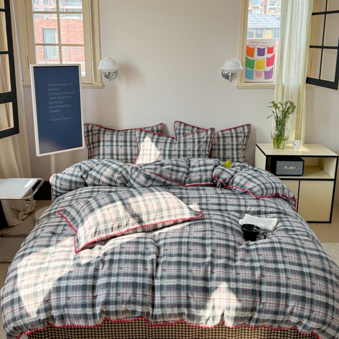 91家纺网 家纺一手货源 找家纺 金丝鸟家纺 2025新款全棉双层纱贝壳边四件套格子系列 黑格尔