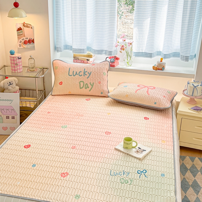 91家纺网 家纺一手货源 找家纺 川悦生活 2025新款大阪凉感丝凉席 香草夏日