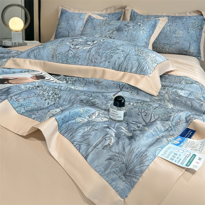 91家纺网 家纺一手货源 找家纺 笙意家纺 2025新款水洗冰丝数码印花拼角宽边夏被 菲尔德-卡其