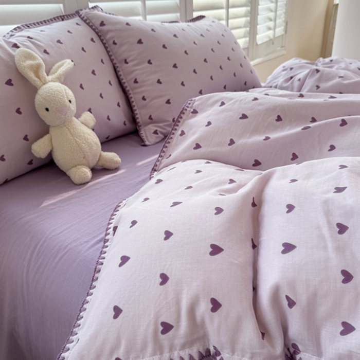 91家纺网 家纺一手货源 找家纺 金丝鸟家纺 2025新款全棉双层纱贝壳边四件套花卉系列 紫色心情