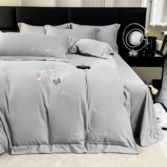 91家纺网 家纺一手货源 找家纺 （总）曲之慕 2025新品四季款高端刺绣四件套简约可水洗轻奢纯色刺绣四件套--梦飞令