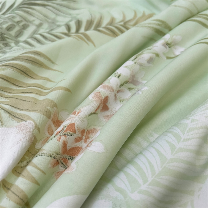 91家纺网 家纺一手货源 找家纺 满羽家纺 2025热款冰丝绸冰豆豆被夏被四件套凉感空调被(踩棉工艺)（吊边床单）-印花 花艺满园 浅绿