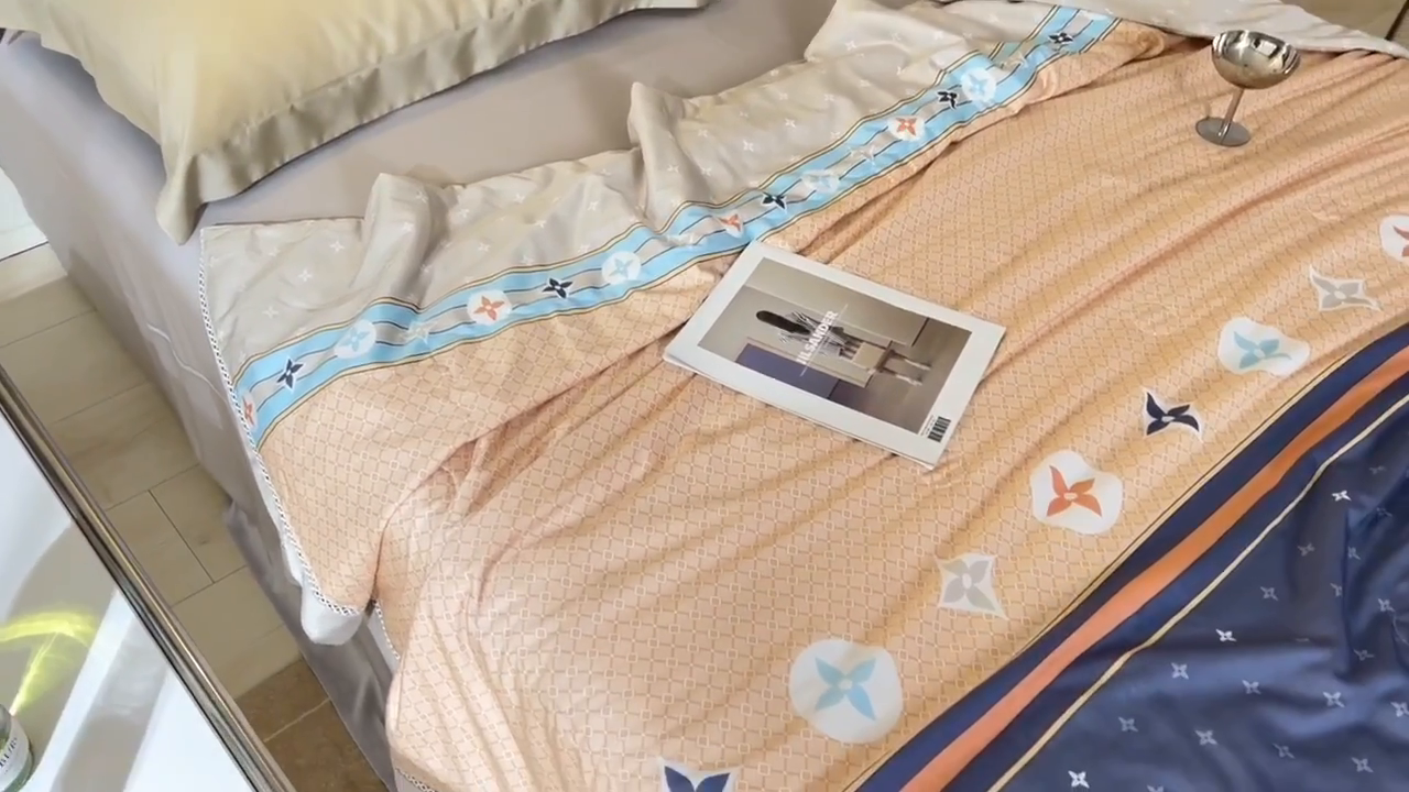 91家纺网 家纺一手货源 找家纺 棉生活家纺 2025新款春夏莫代尔天丝夏被 戴斯桔