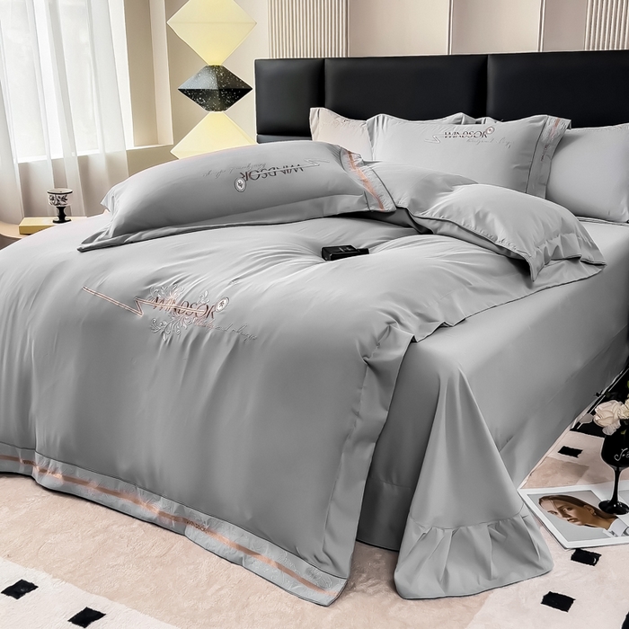 91家纺网 家纺一手货源 找家纺 曲之慕 2025新品四季款高端刺绣四件套简约可水洗轻奢纯色刺绣四件套 蒂尔高级灰