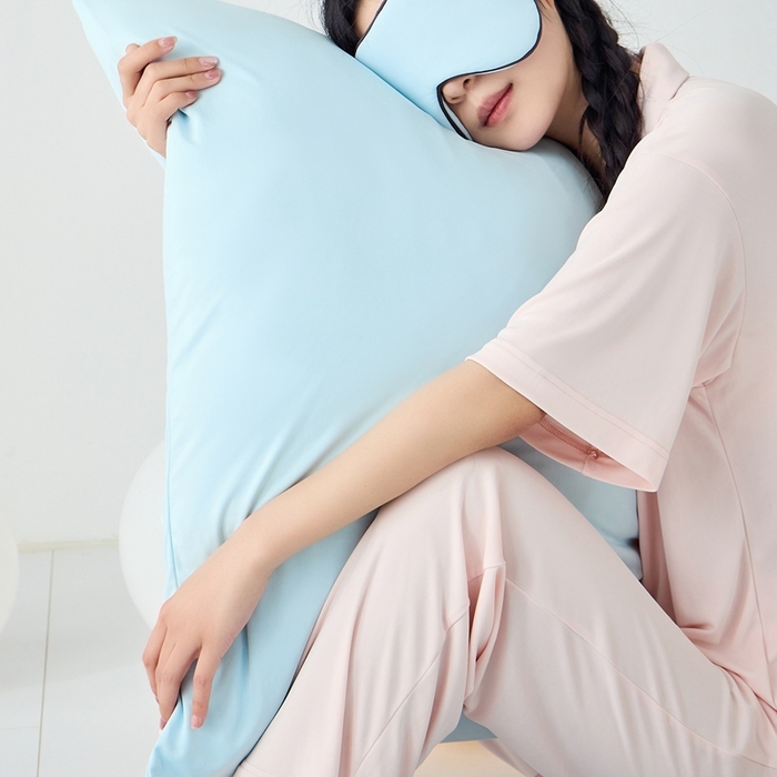 91家纺网 家纺一手货源 找家纺 LADY COCO2025新款coolmate多巴胺色系凉感枕套 枕套-蓝