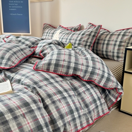 91家纺网 家纺一手货源 找家纺 （总）金丝鸟家纺 2025新款全棉双层纱贝壳边四件套格子系列