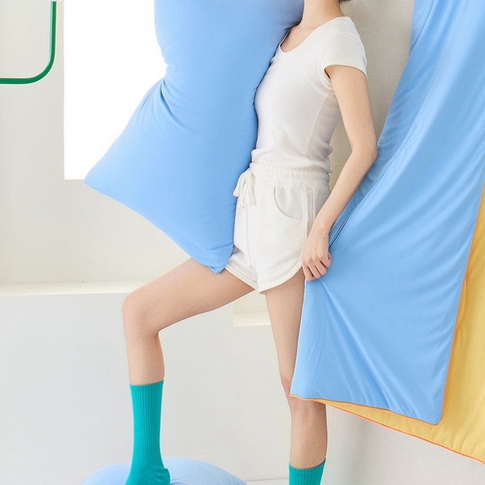 91家纺网 家纺一手货源 找家纺 LADY COCO2025新款coolmate多巴胺色系凉感枕套 蓝色