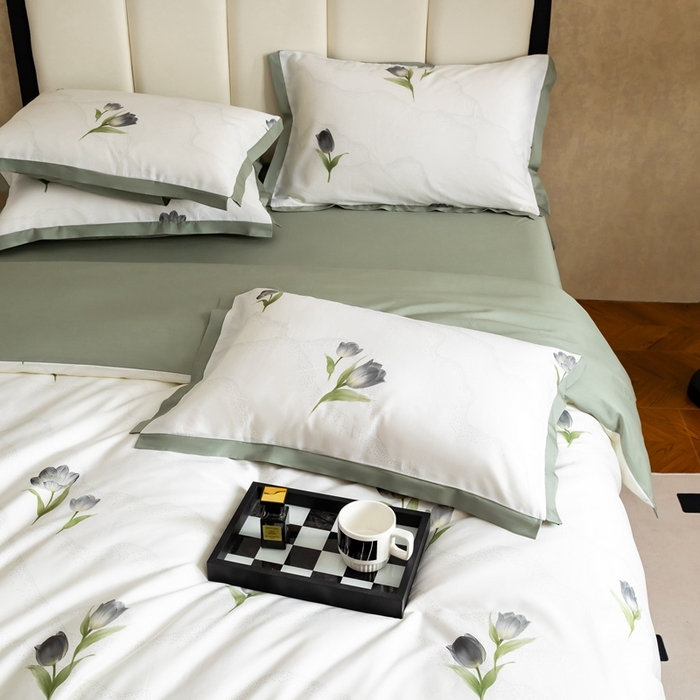 91家纺网 家纺一手货源 找家纺 金奇达2025新款【曼妙庄园】-轻氧水光天丝棉四件套（标准号全网控价（折后券后）不低于268） 玫瑰花语-森绿