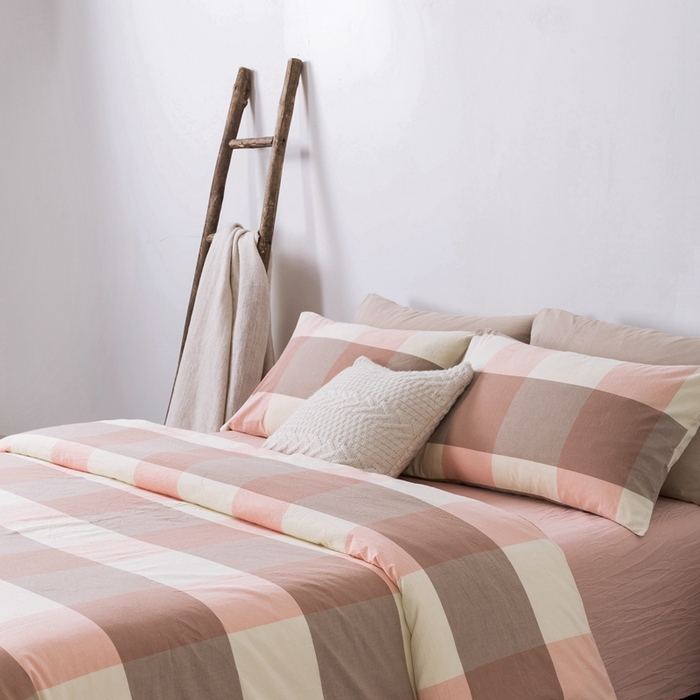 91家纺网 家纺一手货源 找家纺 玖弘家居 2025新款水洗棉单被套 蜜粉大格