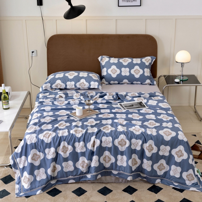 91家纺网 家纺一手货源 找家纺 棉生活家纺 2025新款春夏莫代尔天丝夏被 莫尔蓝