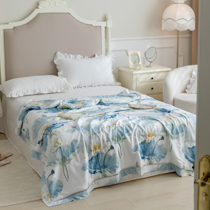 91家纺网 家纺一手货源 找家纺 棉生活家纺 2025新款春夏莫代尔天丝夏被 惊鸿仙子