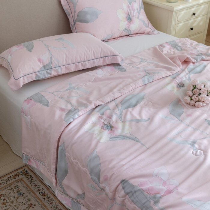 91家纺网 家纺一手货源 找家纺 棉生活家纺 2025新款春夏莫代尔天丝夏被 若兮粉