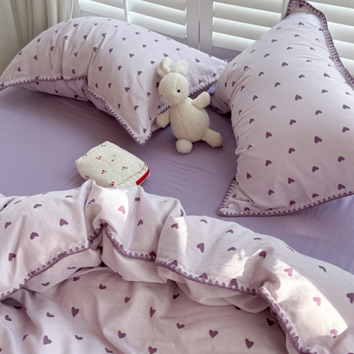 91家纺网 家纺一手货源 找家纺 金丝鸟家纺 2025新款全棉双层纱贝壳边四件套花卉系列 紫色心情