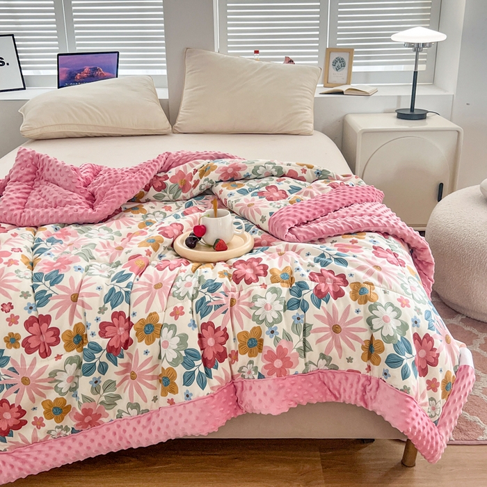 91家纺网 家纺一手货源 找家纺 总 宜梦家居【需要买家秀请联系老板】 2025新款A类纯棉婴儿绒豆豆被四季夏凉春秋被子冬被芯