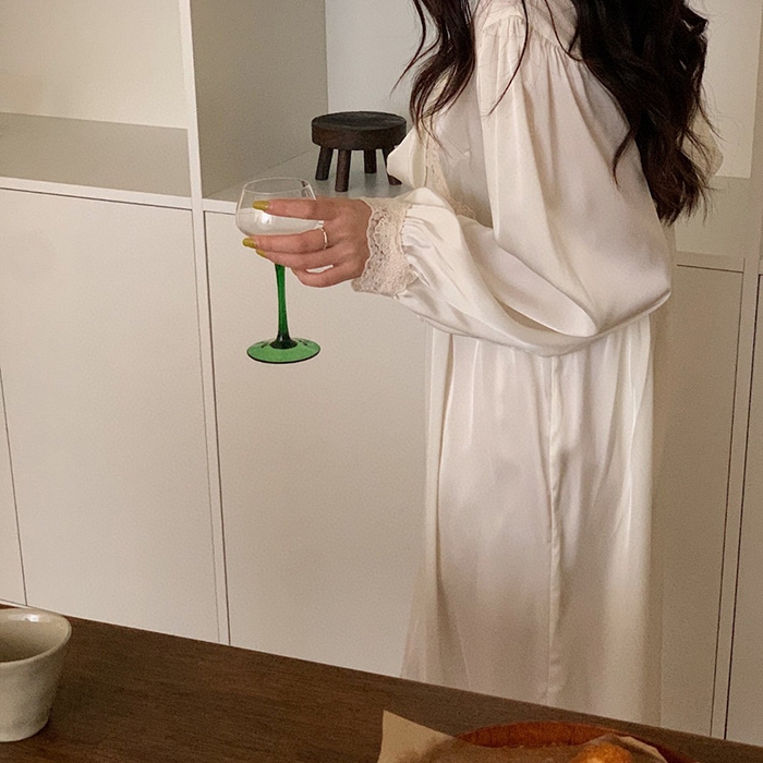 91家纺网 家纺一手货源 找家纺 妍景家居生活馆 2025新款冰丝蝴蝶结裙 白色