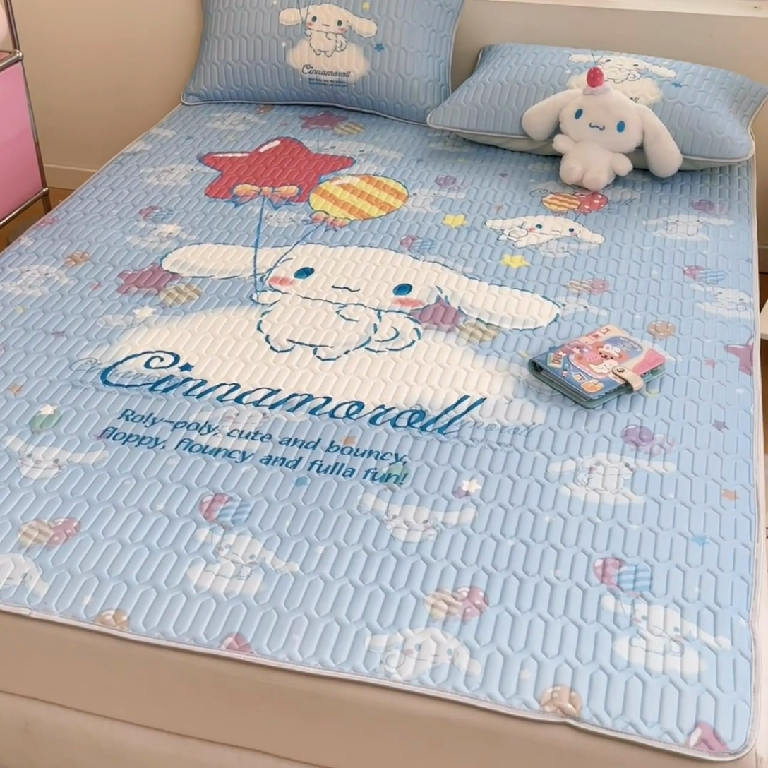 91家纺网 家纺一手货源 找家纺 金爱家 2025新款正版三丽鸥凉感乳胶凉席 气球玉桂狗