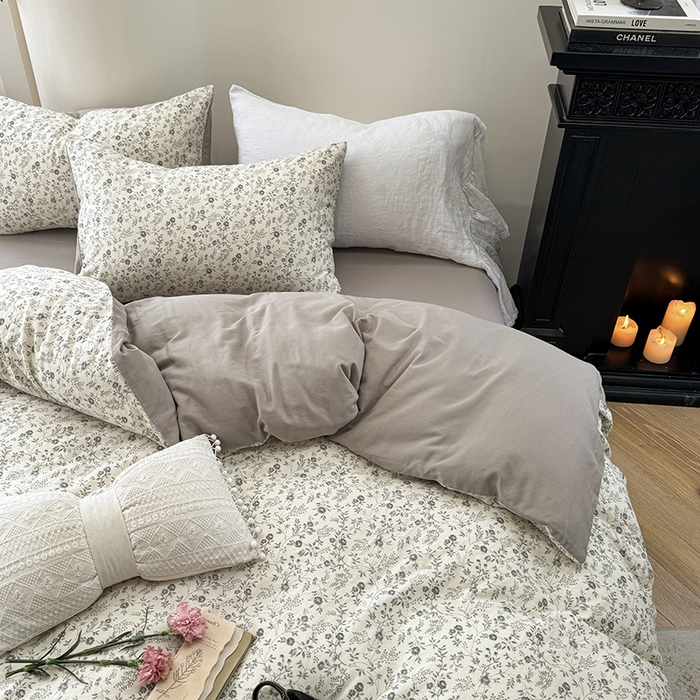 91家纺网 家纺一手货源 找家纺 2025新款全棉有氧双层纱四件套-碎花系列 秋月白