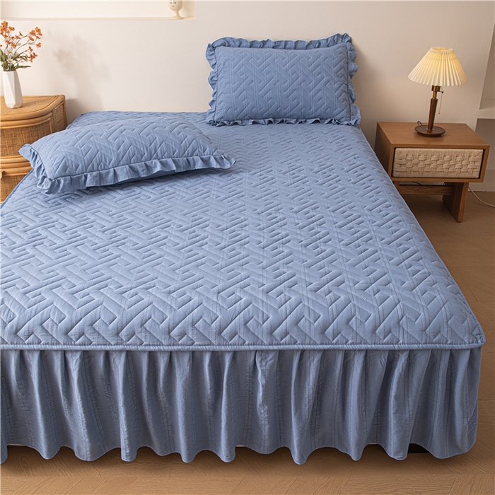 91家纺网 家纺一手货源 找家纺 屹成家纺 2025新款水洗泡泡棉床裙 帝天蓝