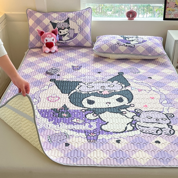 91家纺网 家纺一手货源 找家纺 金爱家 2025新款正版三丽鸥凉感乳胶凉席 信封库洛米