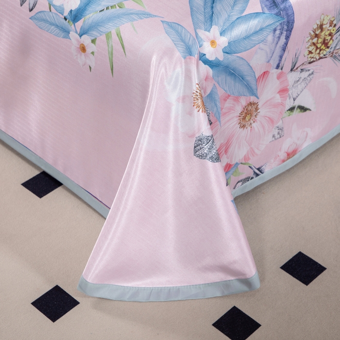 91家纺网 家纺一手货源 找家纺 肖恩毯业 2025新款印花斜纹冰丝席三件套 雏菊满野