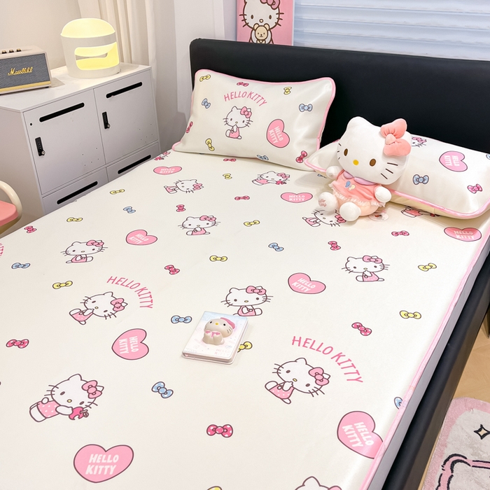 91家纺网 家纺一手货源 找家纺 暮思家居 2025新款三丽鸥正版授权数码印花A类可机洗1200D冰丝凉席三件套床笠款系列 床笠款-公主KT