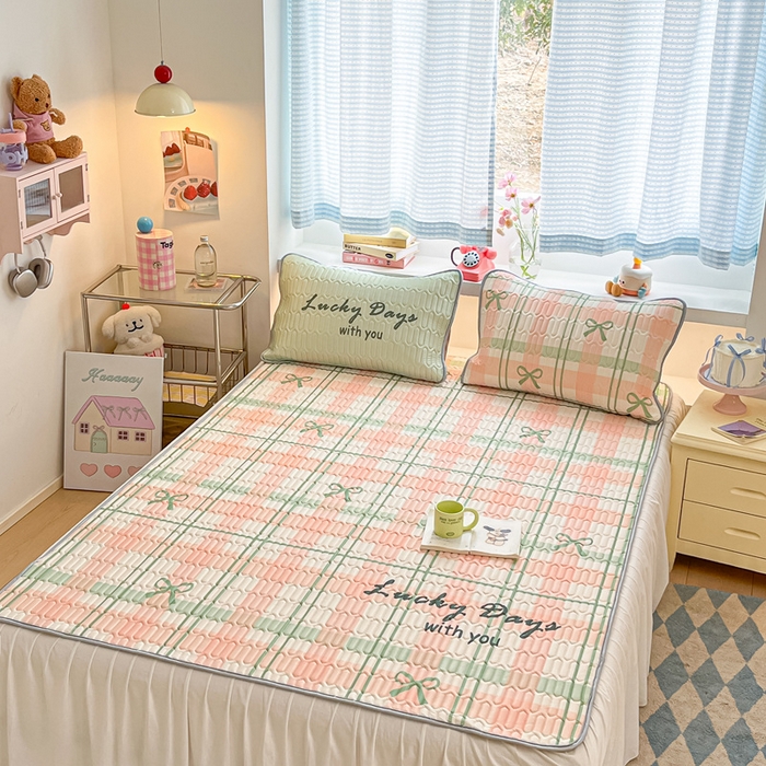 91家纺网 家纺一手货源 找家纺 川悦生活 2025新款大阪凉感丝凉席 杏仁奶芙