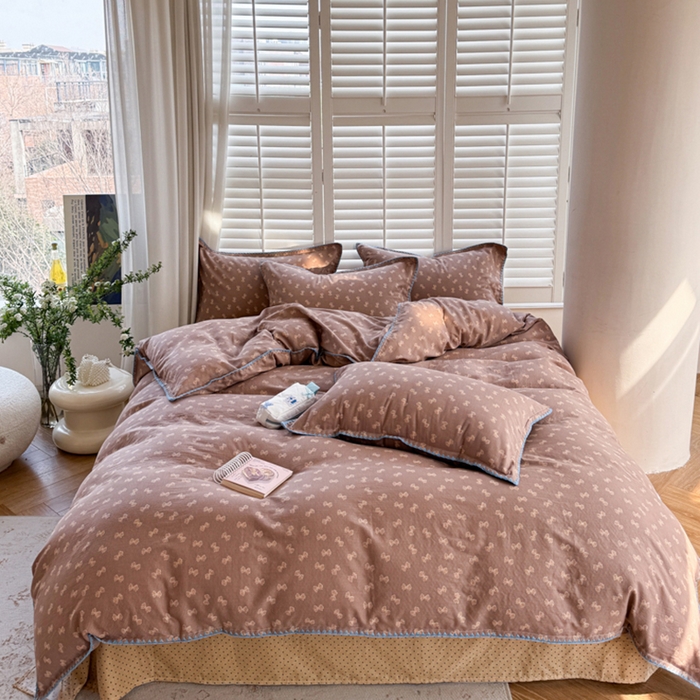 91家纺网 家纺一手货源 找家纺 金丝鸟家纺 2025新款全棉双层纱贝壳边四件套花卉系列 糖果球