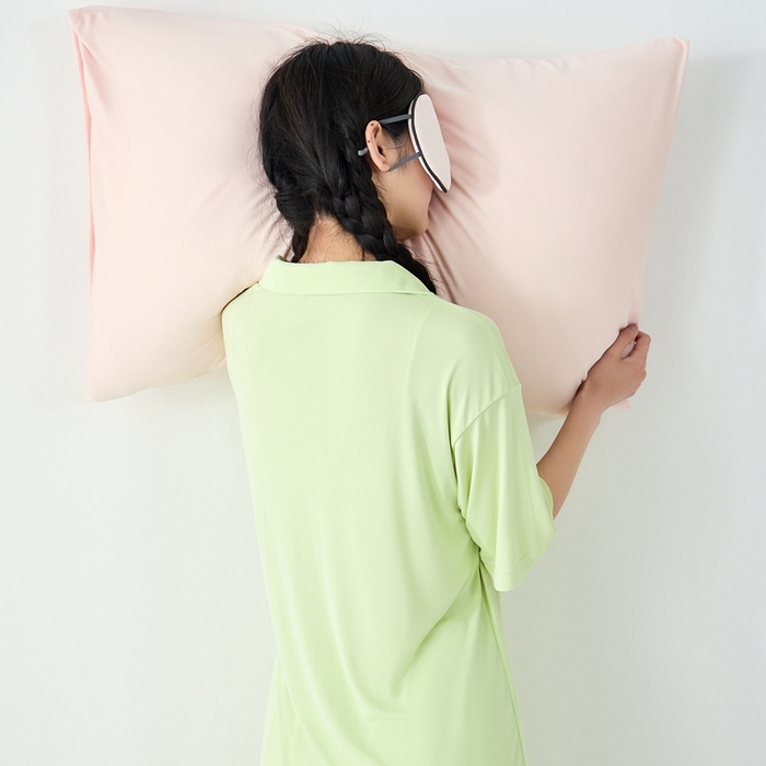 91家纺网 家纺一手货源 找家纺 LADY COCO2025新款coolmate多巴胺色系凉感枕套 枕套-粉