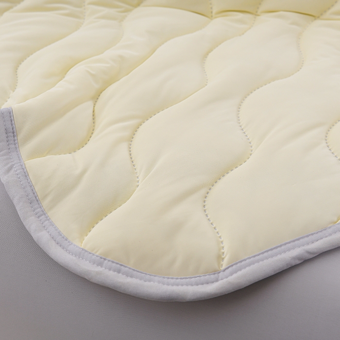 91家纺网 家纺一手货源 找家纺 圣楚 2025新款梦境凉感丝夏凉被 奶黄-浅灰