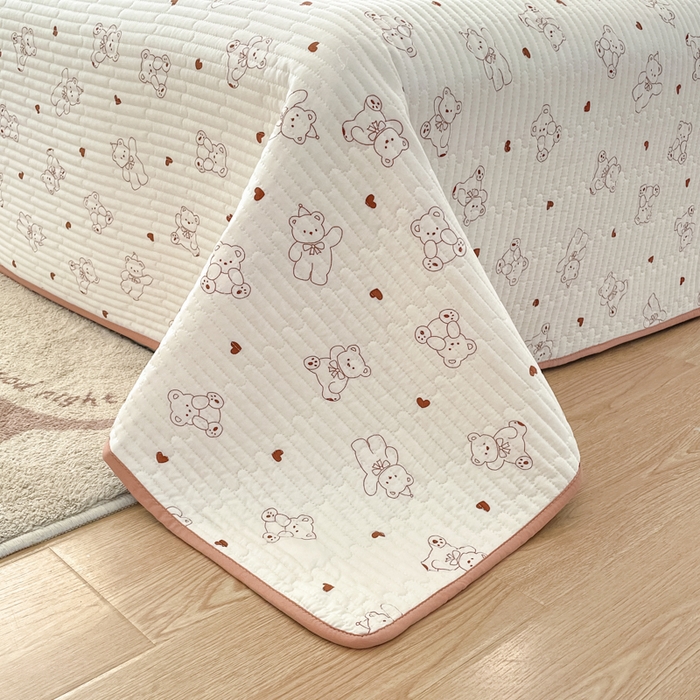 91家纺网 家纺一手货源 找家纺 857家居 2025新款针织双层纱床盖三件套 顽皮小熊