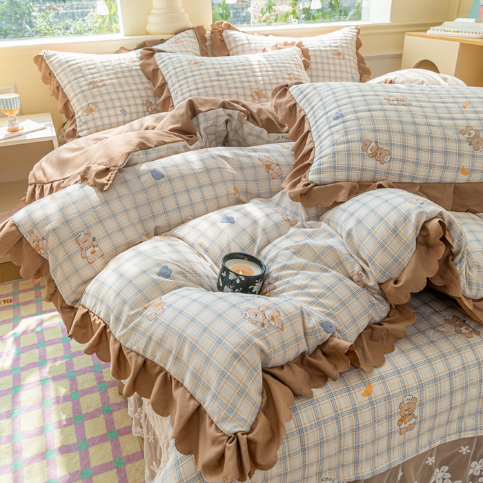 91家纺网 家纺一手货源 找家纺 珍爱家纺 2025新款A类针织棉双层纱夹棉床盖床裙花边单件三件四件套熊先生