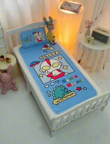 91家纺网 家纺一手货源 找家纺 八零年代 2025新品云柔牛奶丝儿童凉席套件凹凸曼