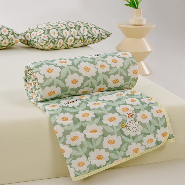 91家纺网 家纺一手货源 找家纺 圣楚 2025新款梦境凉感丝夏凉被 a静享美梦