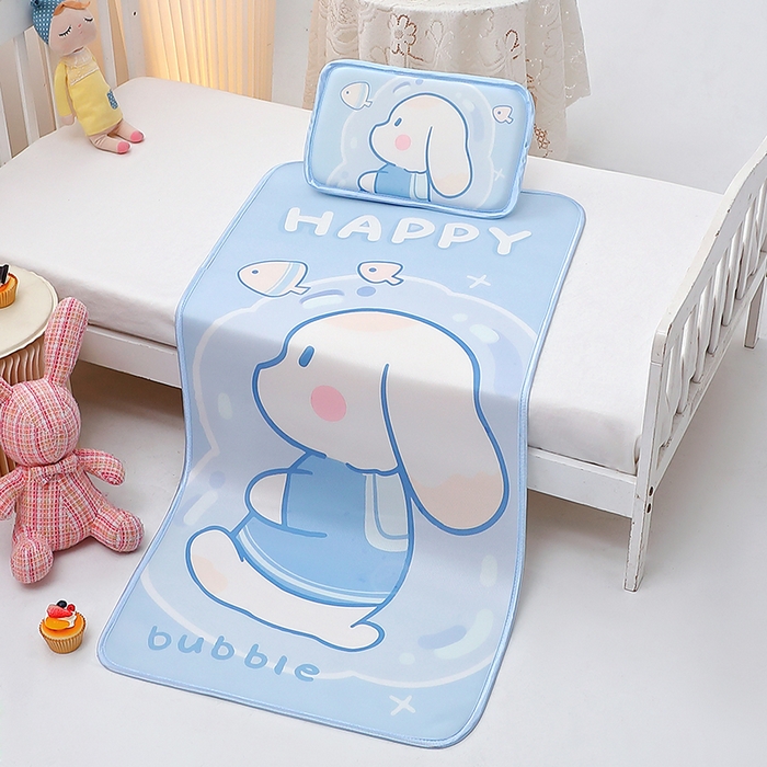 91家纺网 家纺一手货源 找家纺 八零年代 2025新品云柔牛奶丝儿童凉席套件蓝色小狗