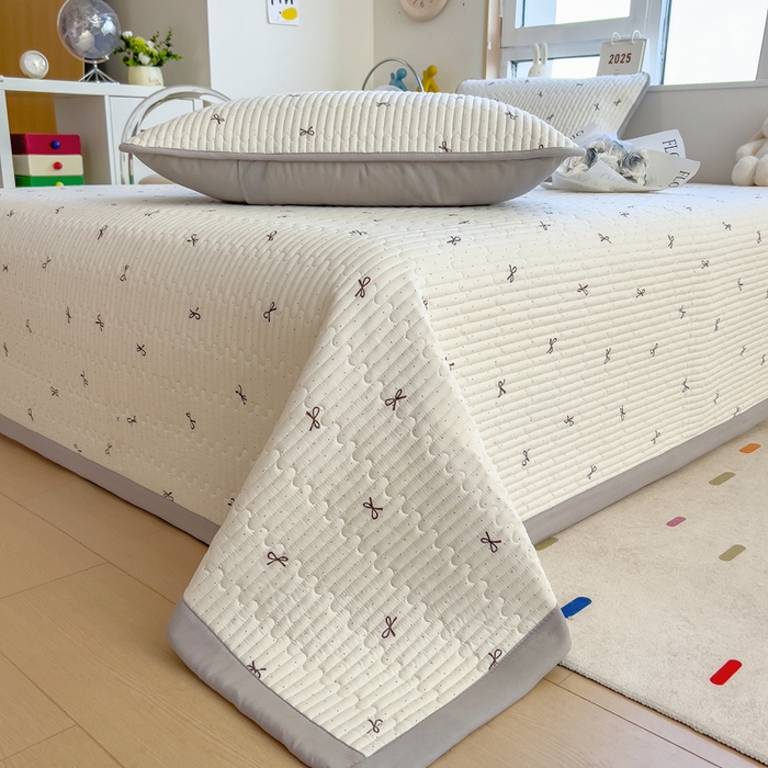 91家纺网 家纺一手货源 找家纺 慕木家纺 2025新款A类高克重四季款针织棉双层纱多功能床盖可铺可盖 蝴蝶结-米