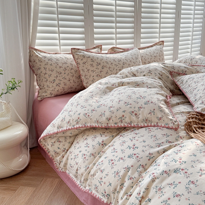 91家纺网 家纺一手货源 找家纺 金丝鸟家纺 2025新款全棉双层纱贝壳边四件套花卉系列 浅汐