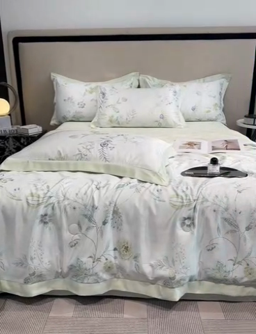 91家纺网 家纺一手货源 找家纺 笙意家纺 2025新款水洗冰丝数码印花拼角宽边夏被 奈雪之春