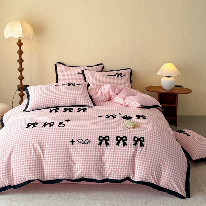 91家纺网 家纺一手货源 找家纺 米可2025新款水洗棉绣花花边款四件套 蝴蝶结-粉