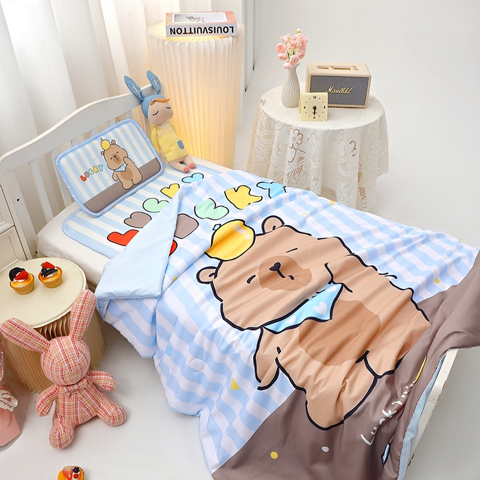 91家纺网 家纺一手货源 找家纺 八零年代 2025新品云柔牛奶丝儿童凉席套件条纹卡皮