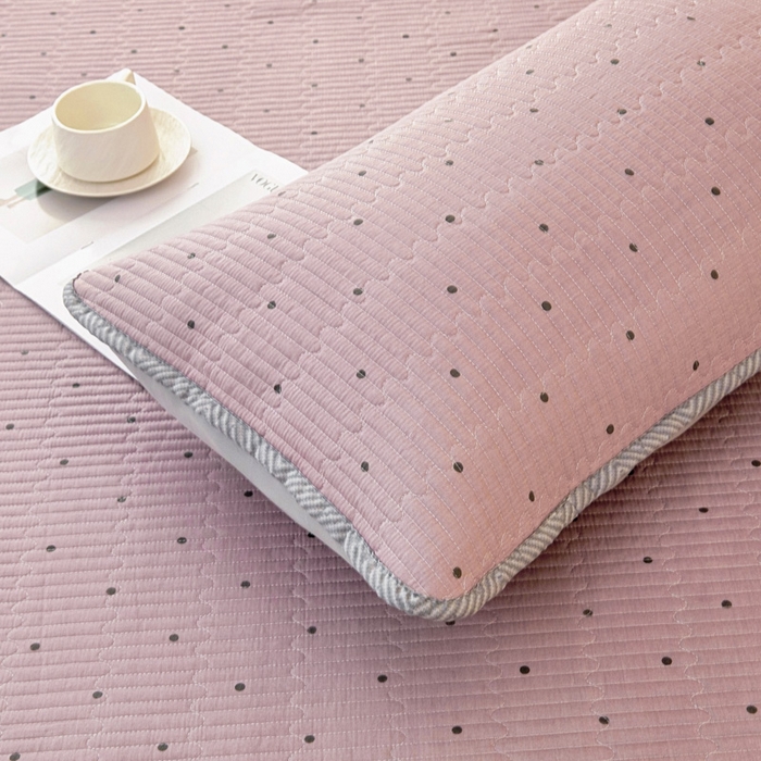 91家纺网 家纺一手货源 找家纺 情煊家纺 2025新款双面全棉夹棉枕套 紫圆点